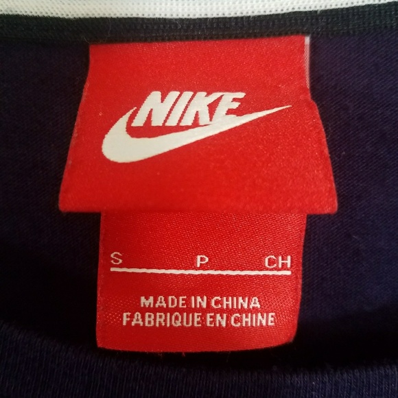 Nike top - Picture 5 of 6